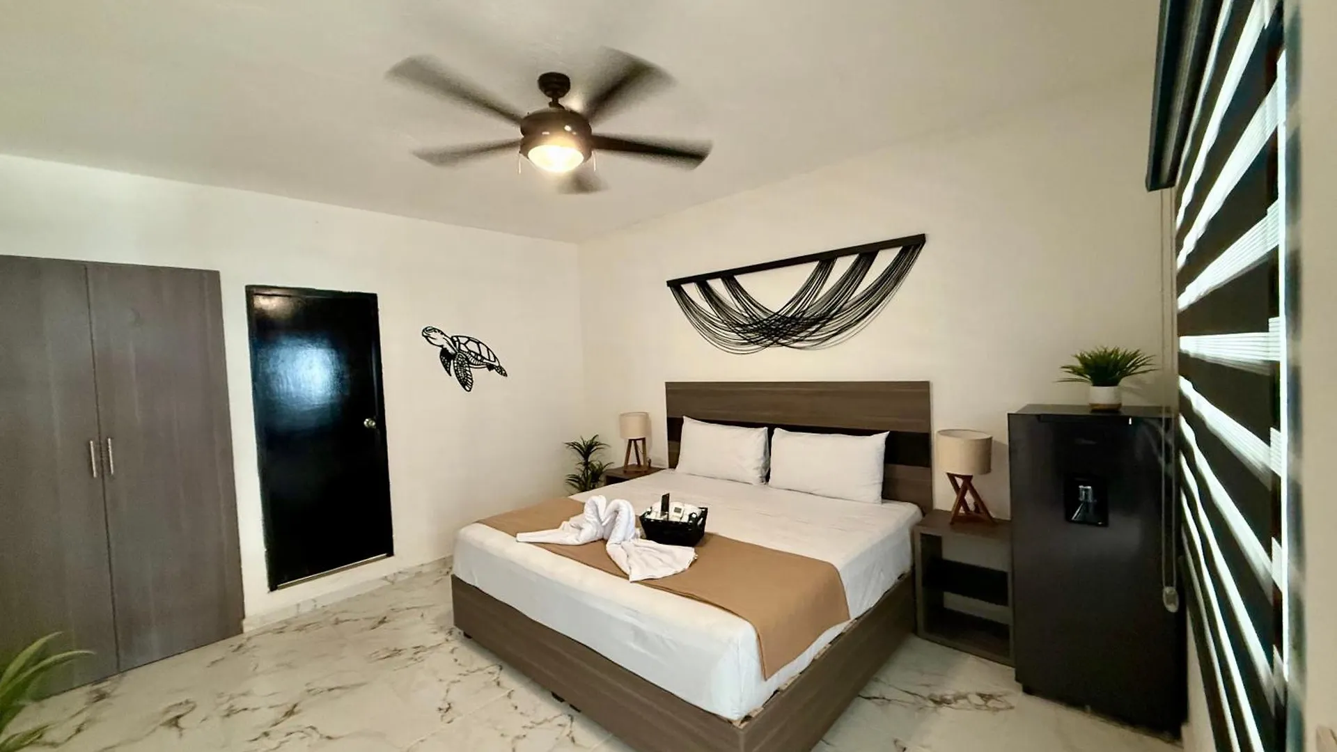 Hotel Casa Tortuga 5Th Ave Playa del Carmen